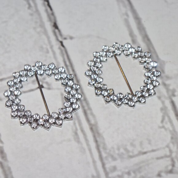 ✨🔘 Set of Two Rhinestone Silver Round Metal Buckles – 2" High Shine · Vintage - Picture 3 of 5